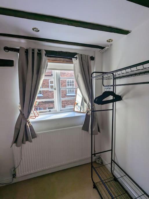 فيلا Zeppelin House - Riverside 18Th Century Townhouse بيودلي المظهر الخارجي الصورة
